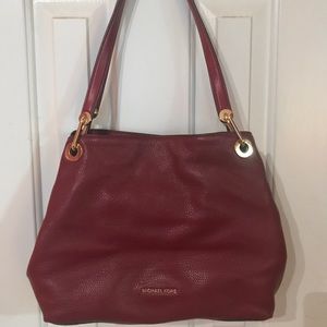 Beautiful Michael Kors Purse